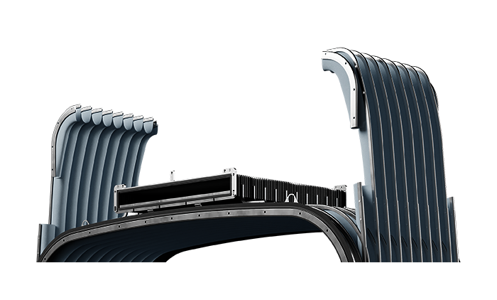Detailansicht von Luftkanälen in einem Übergangssystem eines Light Rail Vehicles.